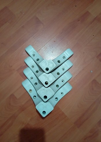 Beyaz Plastik Ayaklık