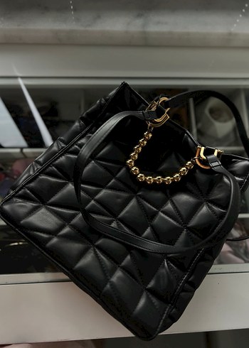 ORJİNAL ZARA Zincir Detaylı Siyah Deri Kadın Çanta - Görsel 3