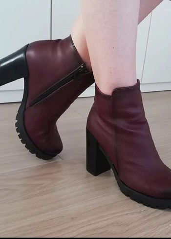Bordo Deri Topuklu Kadın Bot
