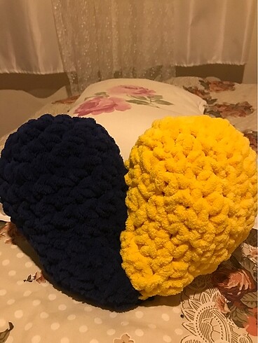 Puffy taraftar kalpli yastık
