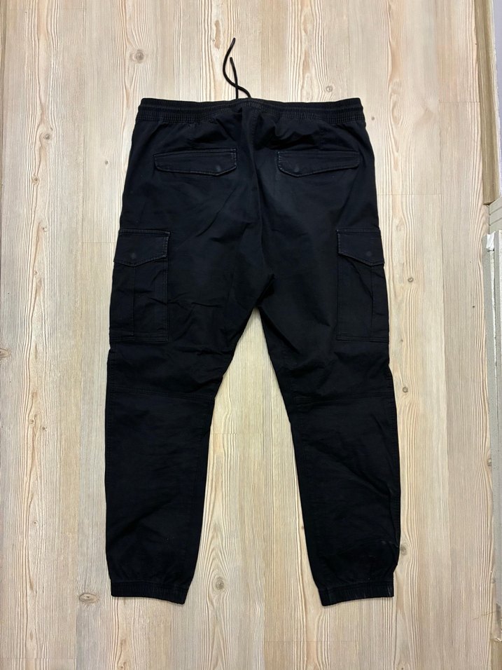 Siyah Kemerli Rahat Kesim Erkek Kot Pantolon - Görsel 2