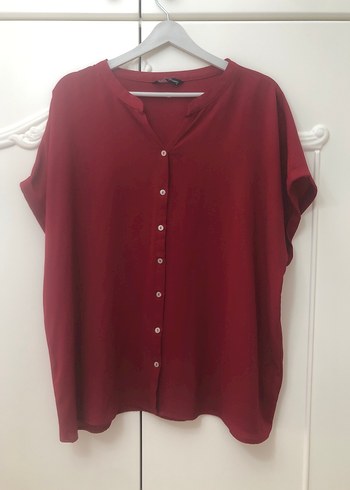Bordo Düğmeli V Yaka Kısa Kollu Bluz