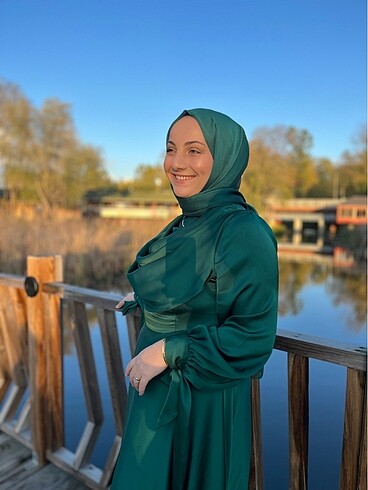 Yeşil abiye