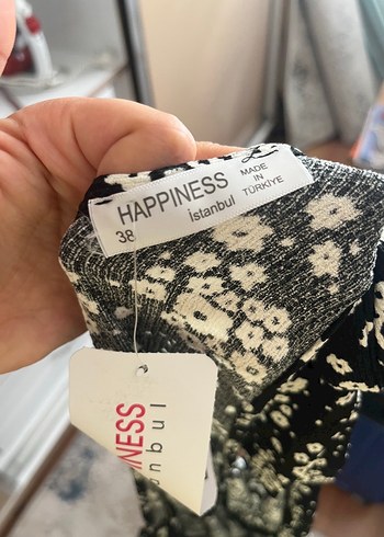 Happiness Siyah Beyaz Çiçek Desenli V Yakalı Elbise