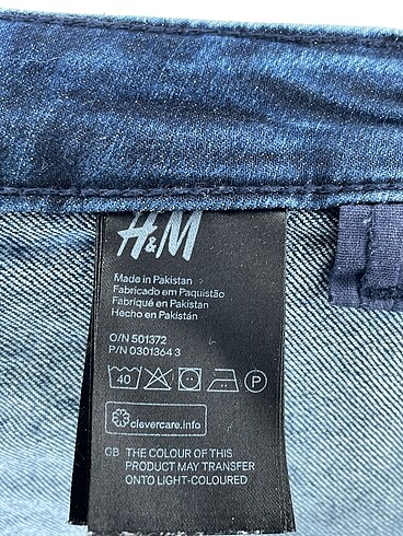 36 Beden çeşitli Renk H&M Mini Şort %70 İndirimli.