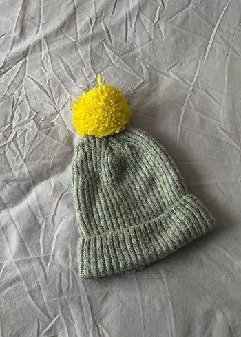 Koton marka Gri Örgü Kadın Bere Sarı Ponponlu - Görsel 2