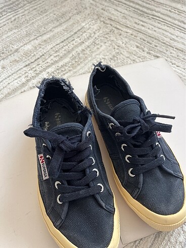 38 Beden Lacivert superga