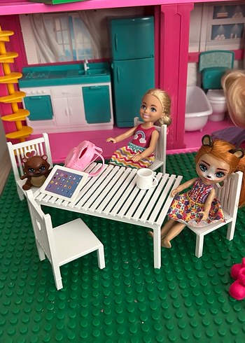 Pembe Renkli Çocuk Oyun Masası ve Sandalyeleri - Görsel 7