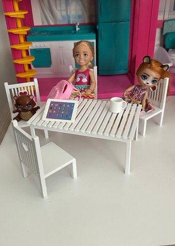 Pembe Renkli Çocuk Oyun Masası ve Sandalyeleri - Görsel 8