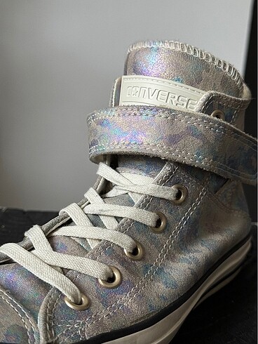 Converse chuck taylor master piece hologram