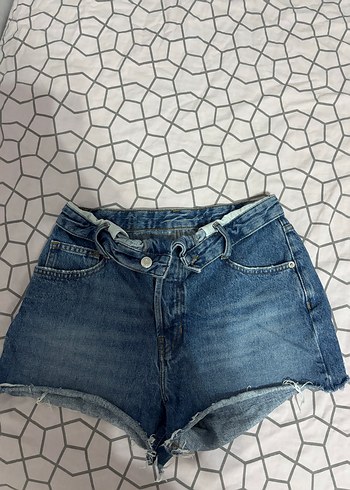 pull and bear bel detaylı kadın mini kot şort