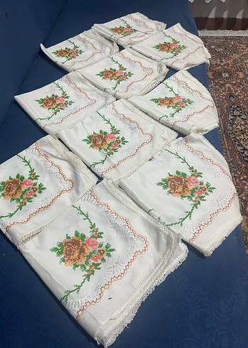 KANAVİÇE GÖRÜNÜMLÜ VİNTAGE TÜL PEÇETE - Görsel 2