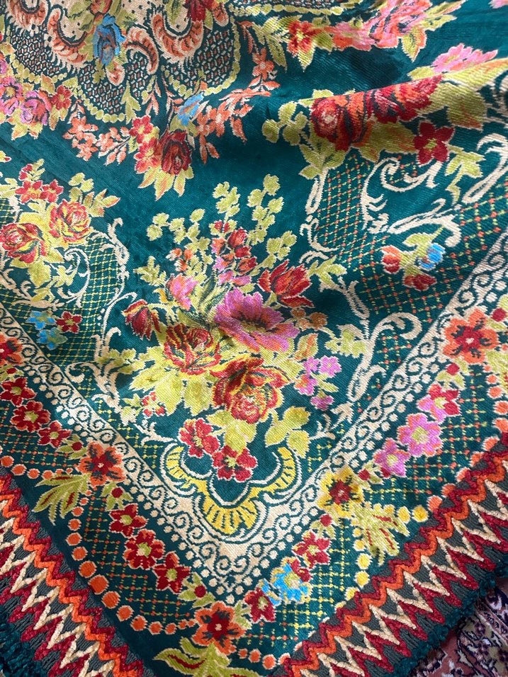 ANTİKA İPEK KADİFE ÖRTÜ - Görsel 3