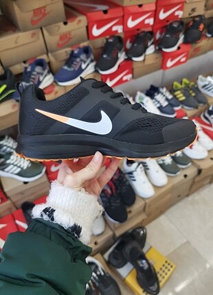 Spor ayakkabı