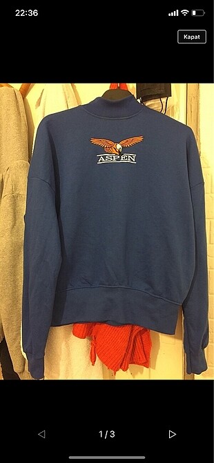 Sweatshirt