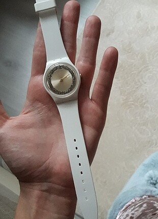 Swatch beyaz saat
