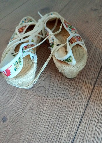 Çiçek Desenli Beyaz Dantel Espadril - Görsel 5