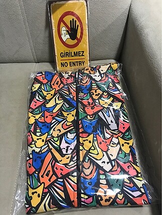 m Beden Desenli Yağmurluk