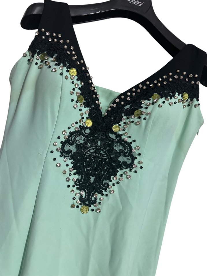 Turkuaz Dantel Detaylı Uzun Gotik Kadın Elbise - Görsel 3