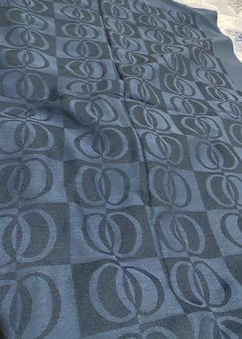 Kadın Lacivert İpek Görünümlü Örtü - Görsel 4