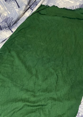 Parlak Yeşil fendi şal - Görsel 4