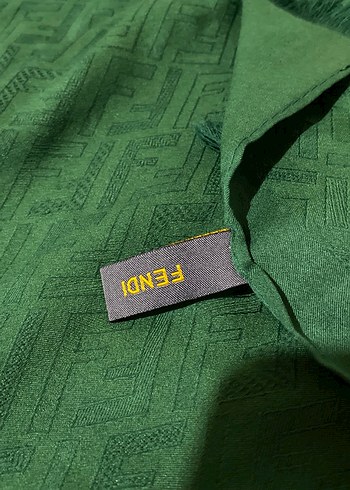 Parlak Yeşil fendi şal - Görsel 3