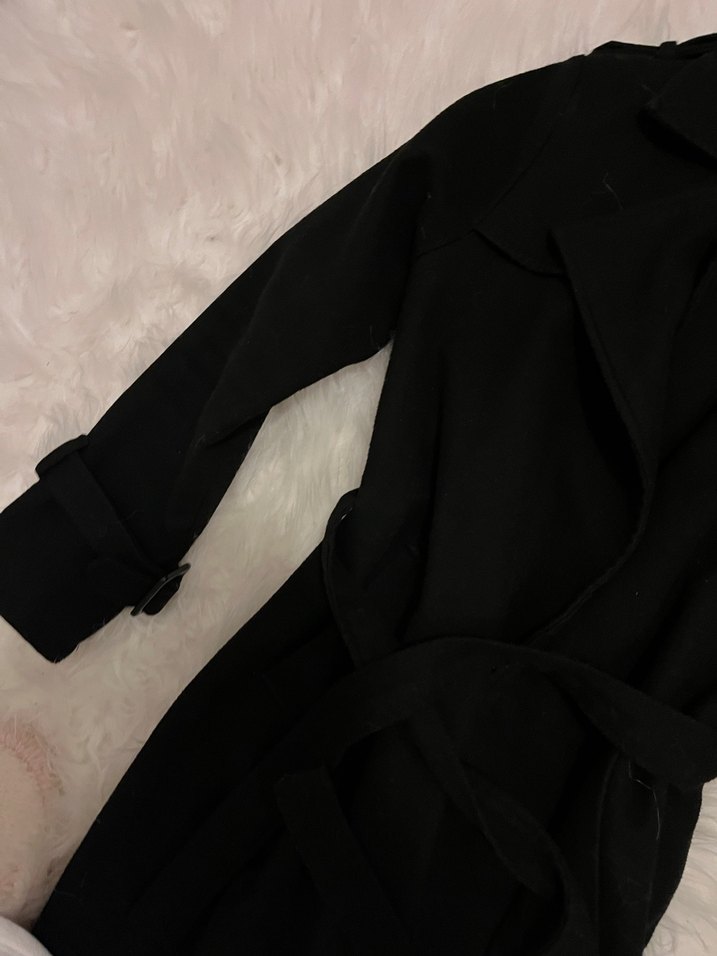 Siyah Kemerli Kadın Kaban - Görsel 2