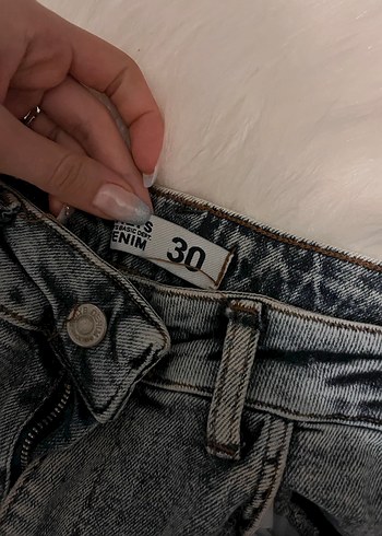 Bol Kesim Kadın Jean - Görsel 3