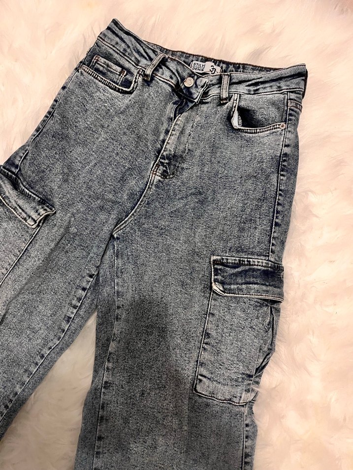 Bol Kesim Kadın Jean - Görsel 2