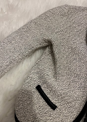 Gri Triko Uzun Kollu Kadın Hırka - Görsel 2