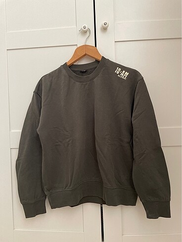 10:AM sweatshirt