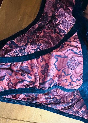 Mor Desenli Bohem Vintage Midi İç Çamaşırı