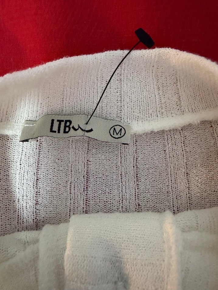 Düğmeli Beyaz Kadın Pamuk tshirt - Görsel 3