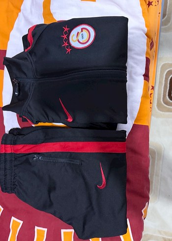 Kırmızı Siyah Fermuarlı Erkek Eşofman Takımı - Görsel 6