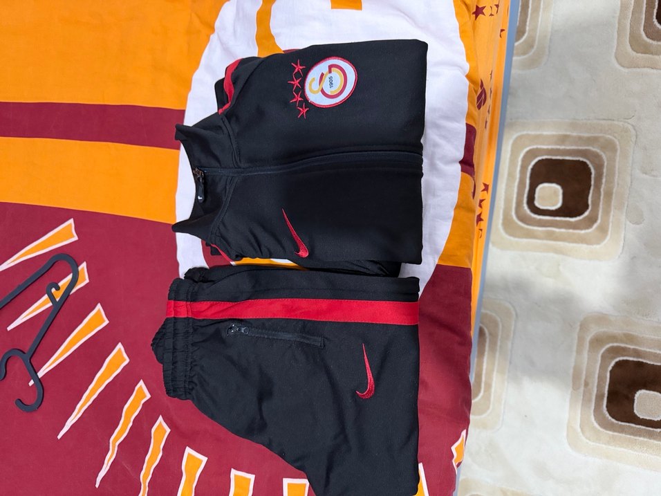 Kırmızı Siyah Fermuarlı Erkek Eşofman Takımı - Görsel 2