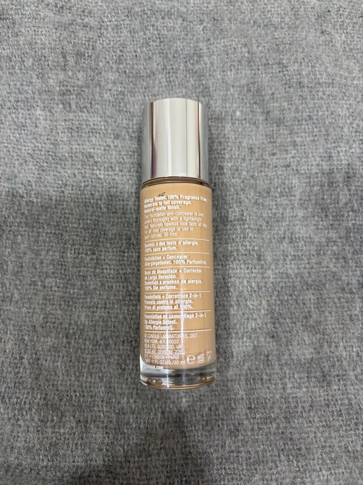 Clinique Bej Fondöten ve Kapatıcı 2'si 1 Arada - Görsel 2