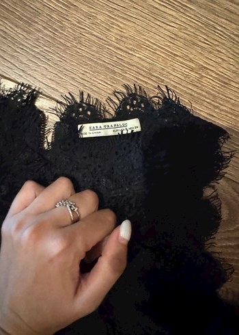 Dantel Detaylı Siyah Kolsuz Mini Bluz - Görsel 5