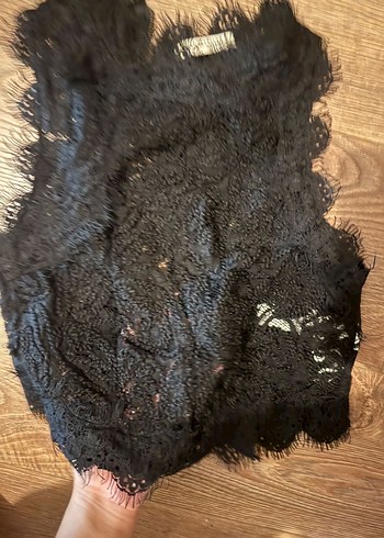 Dantel Detaylı Siyah Kolsuz Mini Bluz - Görsel 4