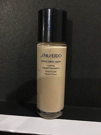 Shiseido Synchro skin lasting liquid foundation neutral 2 