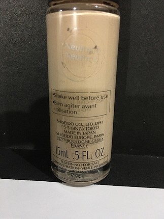 Shiseido Shiseido Synchro skin lasting liquid foundation neutral 2 