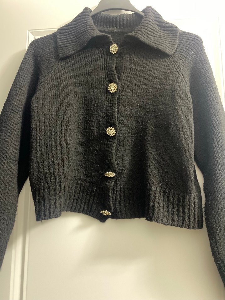 Düğmeli Siyah Triko Kadın Hırka - Görsel 3