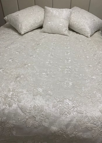 Çift kişilik yatak örtüsü takımı - Görsel 4