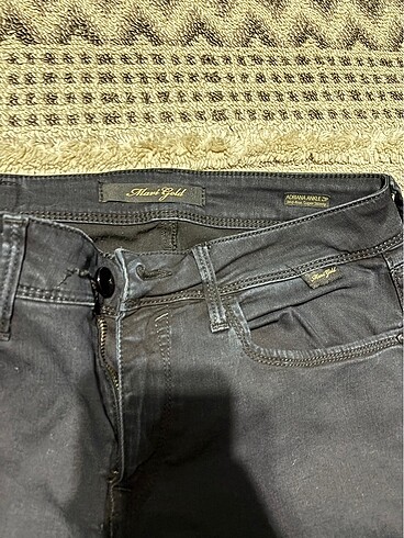 27 Beden Mavi jeans kot şort