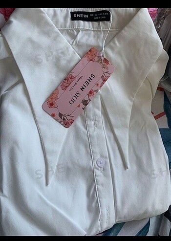 Sheinside Kol detaylı gömlek