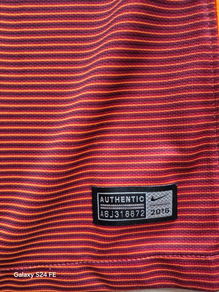 V Yaka Kısa Kollu Erkek Forma - Görsel 4