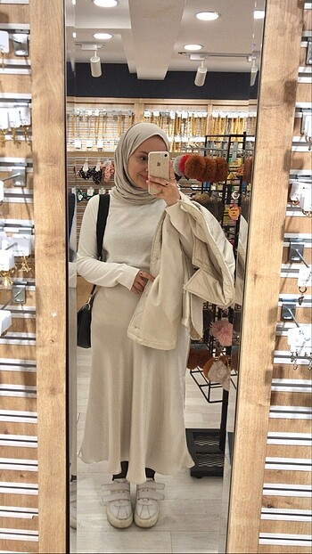 Zara Saten etek