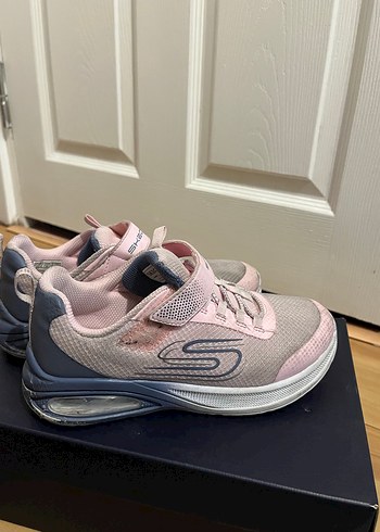 Skechers 35