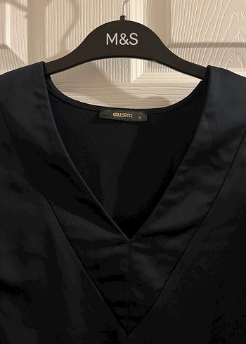 GUSTO Siyah V Yakalı Uzun Kollu Bluz - Görsel 2