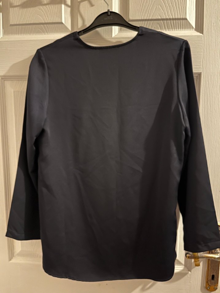 GUSTO Siyah V Yakalı Uzun Kollu Bluz - Görsel 4