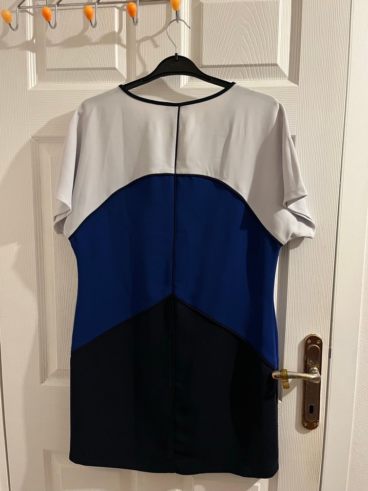 Fabrika V Yaka, Kısa Kollu - Görsel 4